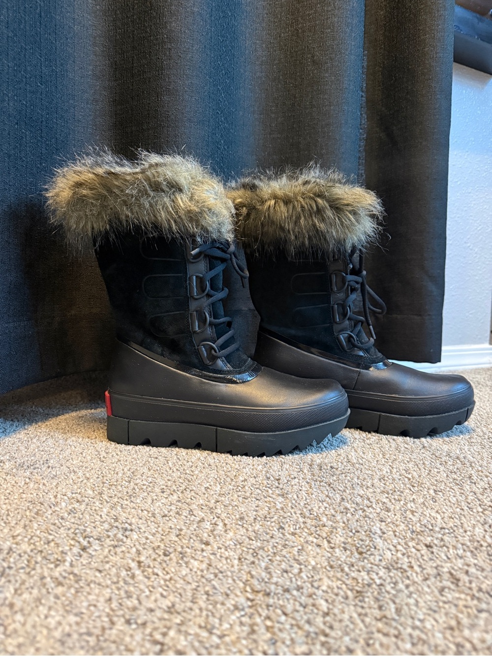 Sorel Black Faux-Fur Trim Winter Lace-Up Boots